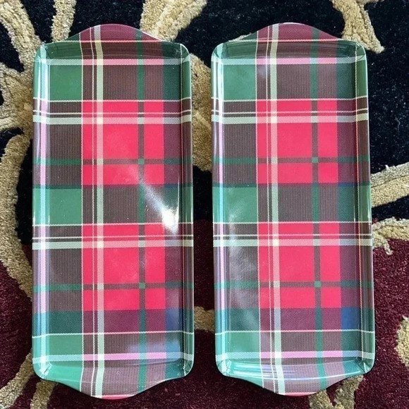 Tommy Bahama 2 Red Green Tartan Plaid Melamine Serving Platters Trays NWT - Picture 1 of 11